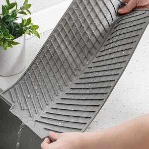 Sloped Silicone Draining Mat – Heat-Proof & Non-Slip